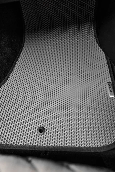 Автомобильные коврики Dodge Challenger III (2014 - 2023) Рестайлинг